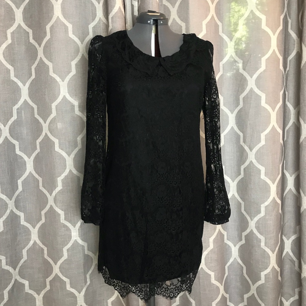 Peter Pan collar lace dress